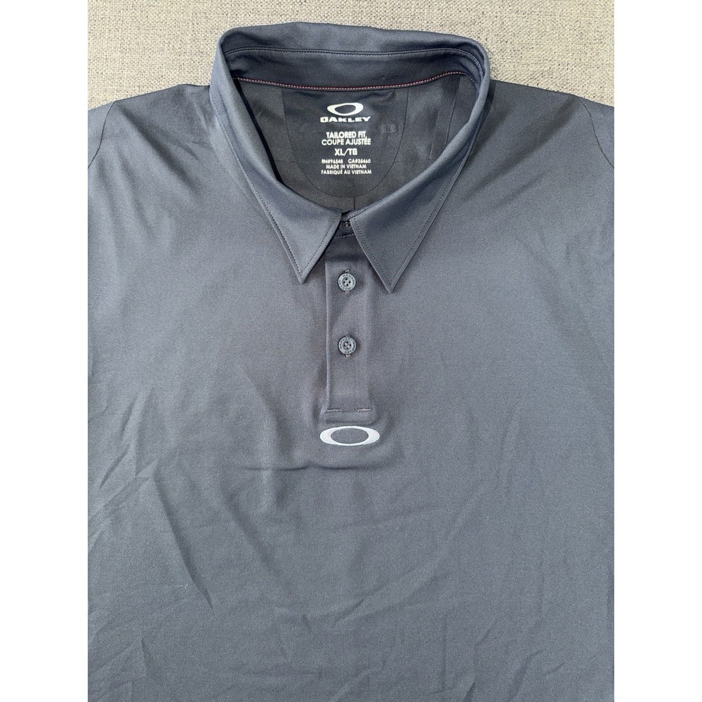 Oakley Polo Shirt Men's XL Gray Tailored Fit Golf Performance‎ Forest Dunes Club